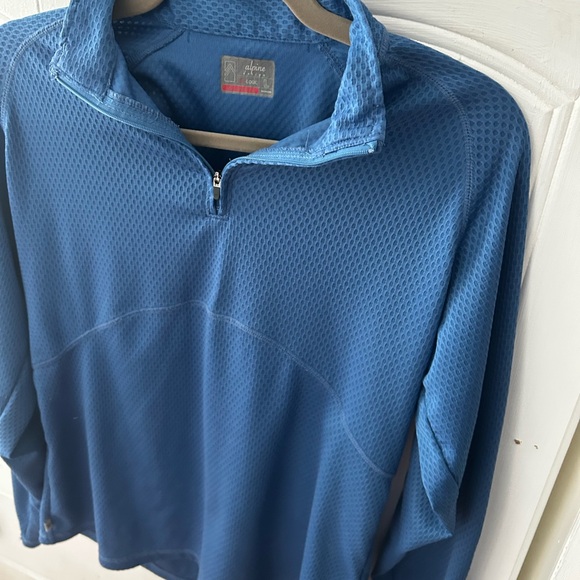 Alpine Design Tops - NWOT ALPINE DESIGN Blue Quarter-Zip Pullover w/Long Sleeves Waffle Knit Material